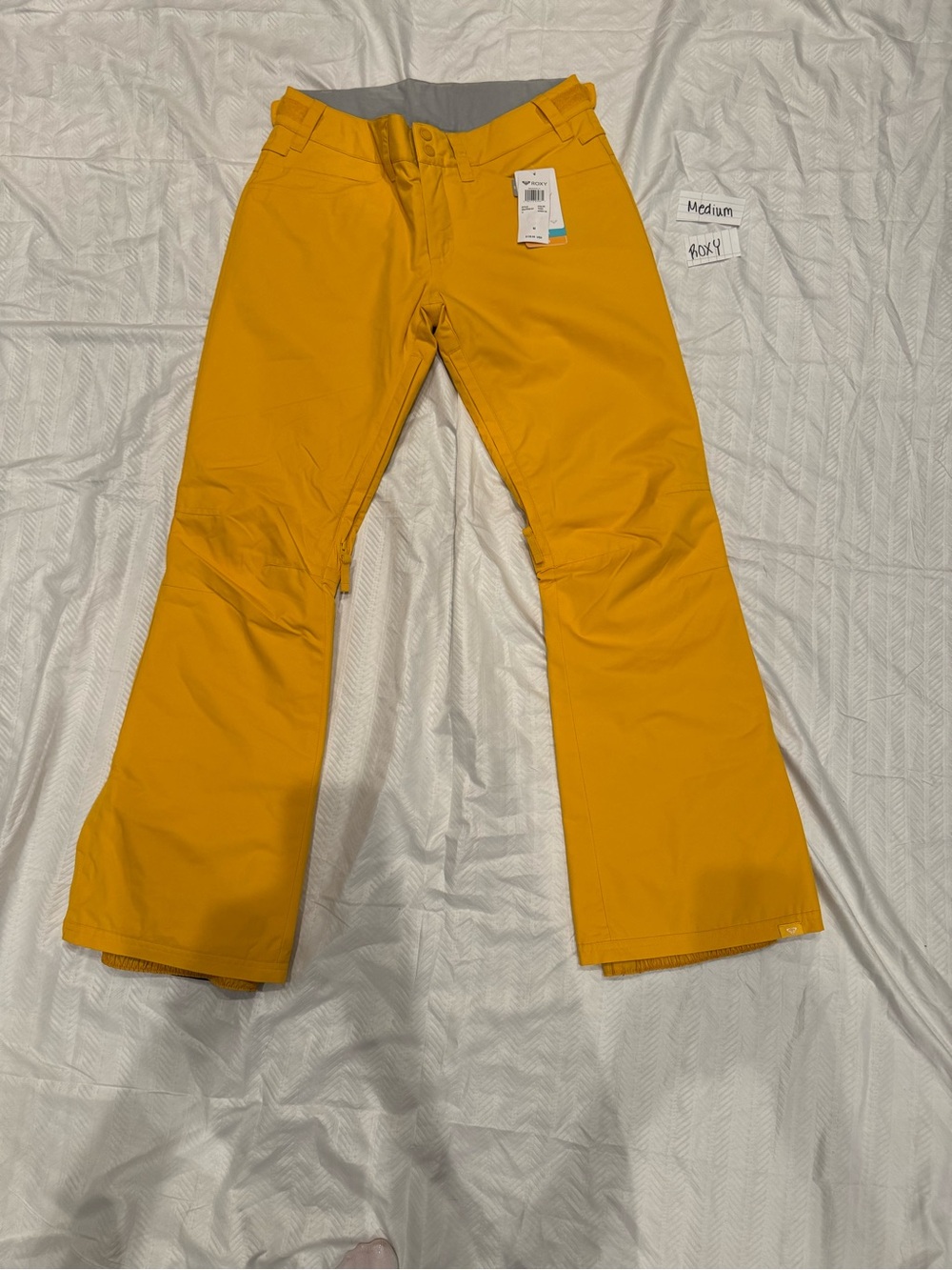 Women’s Mustard Yellow Snowboard/Ski Pants size Medium BNWT
